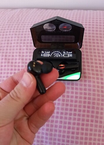 Diğer Göstergeli Bluetooth Kulaklık (RUSYA)