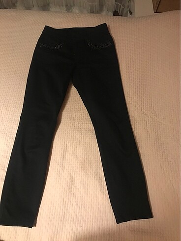 Siyah kot pantolon jean