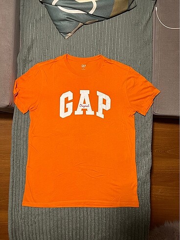 GAP tişört