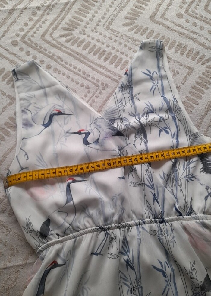 Şık bir elbisee - Görsel 4