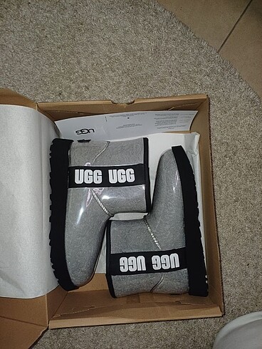 Ugg Ugg kadın bot