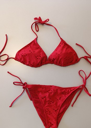 38 Beden Dantelli Kırmızı Mini Bikini