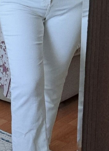 Zara zara beyaz likralı mom jean