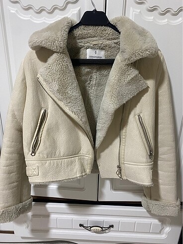 stradivarius kısa kürklü mont