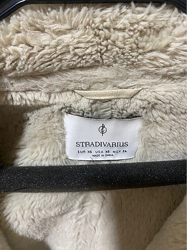 xs Beden stradivarius kısa kürklü mont