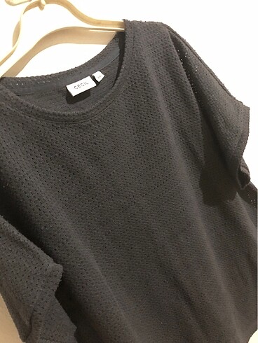 Cecile t shirt