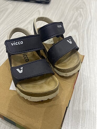 22 Beden Vicco sandalet
