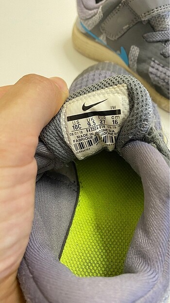 27 Beden gri Renk Orjinal Nike spor ayakkabı