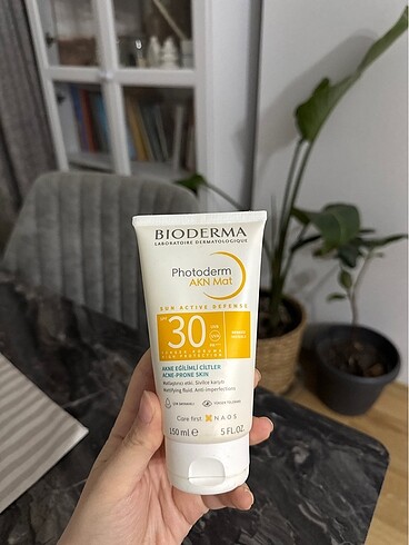 Bioderma Photoderm Akn Mat