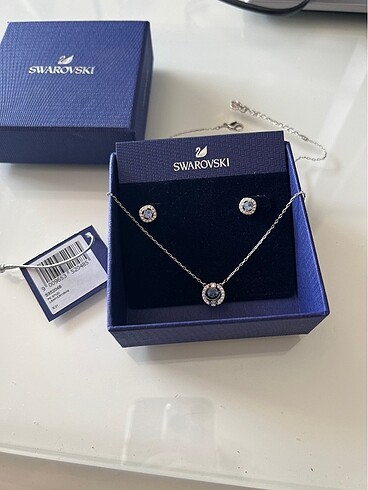 Swarovski sparkling dance kolye kupe