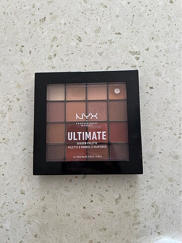 Nyx Ultimate Shadow Palette