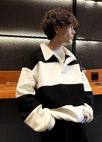 Polo Yaka Çizgili Sweatshirt
