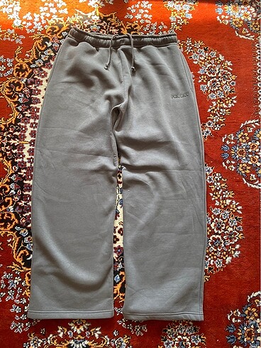 ReviewGreyBaggy