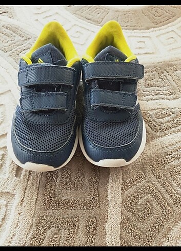 26 Beden lacivert Renk Adidas çocuk ayakkabı 