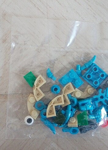  LEGO oyuncak 