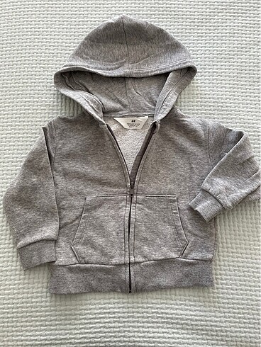Kapşonlu sweat