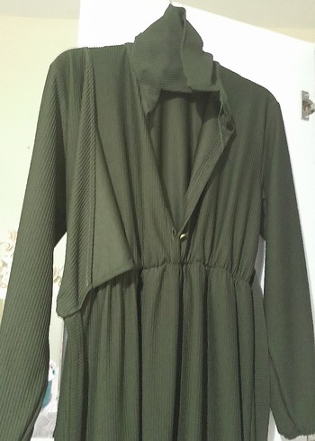 Uzun Kollu Yeşil Piliseli Kadın Elbise - Görsel 2