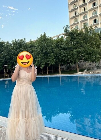 Uçuş uçuş elbise