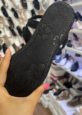 Diğer Boncuk Detaylı Bohem Sandalet
