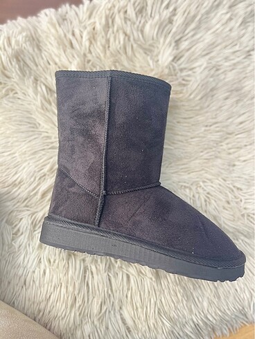 Diğer Ugg bot