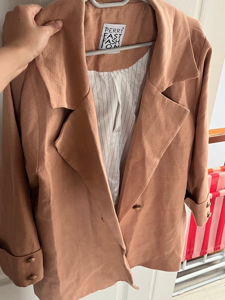 Bej Düğmeli Kadın Keten Blazer - Görsel 4