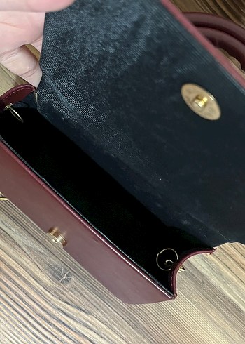 Bordo Zincir Detaylı Deri Kadın Çanta - Görsel 3