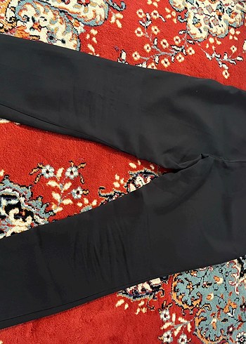 Kadın Siyah Kemerli Kumaş Pantolon - Görsel 2