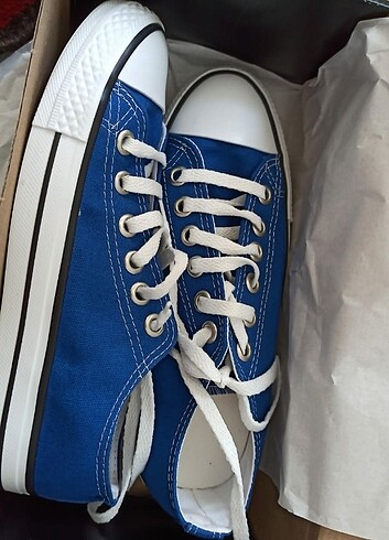 Mavi Converse 