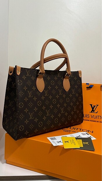 LOUIS VUITTON