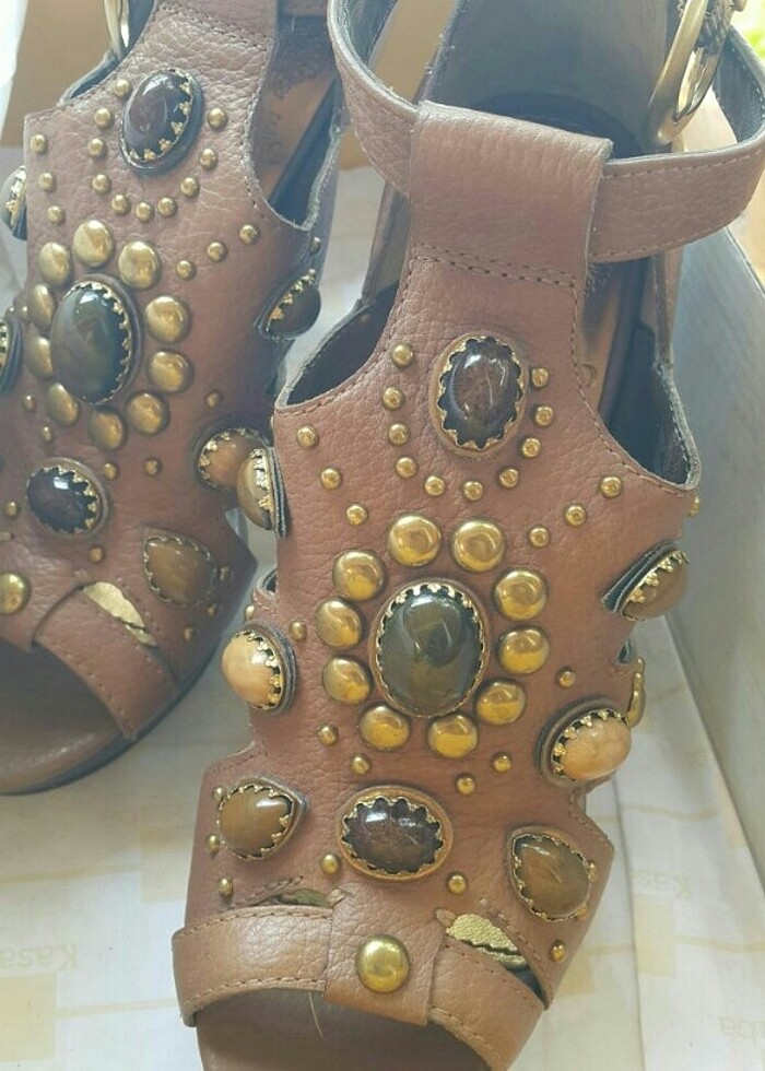 Vince Camuto marka şahane kalitede - Görsel 2