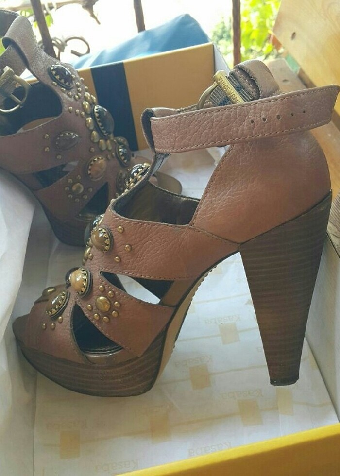 Vince Camuto marka şahane kalitede - Görsel 5