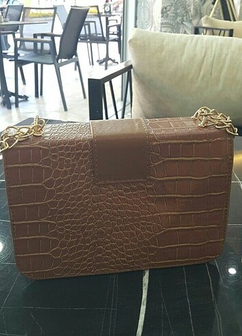 Zincir saplı şahane canta - Görsel 3