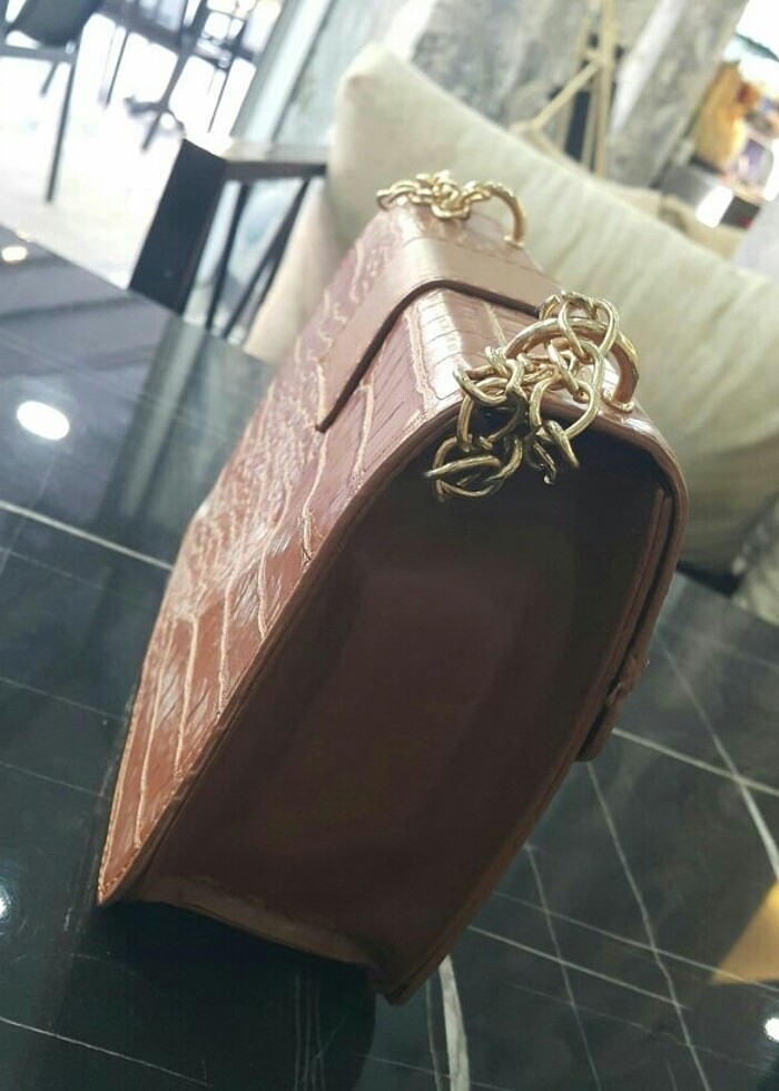 Zincir saplı şahane canta - Görsel 2