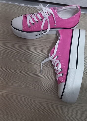 39 Beden pembe Renk 39 NUMARA TOREX PLATFORM CONVERSE MODELİ