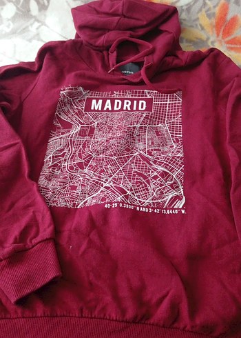 xs Beden bordo Renk Bordo Kapüşonlu Madrid Baskılı Sweatshirt