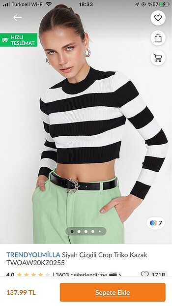 Trendyolmilla Çizgili Crop Bluz