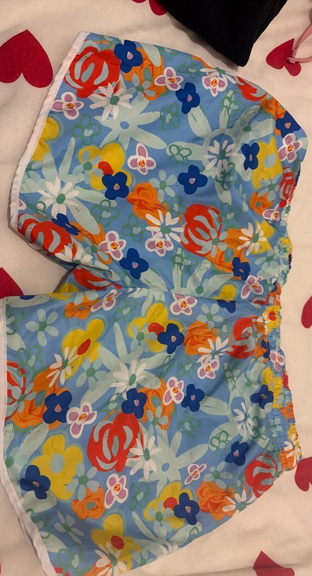 Çiçek Desenli Renkli deniz şortu - Görsel 4