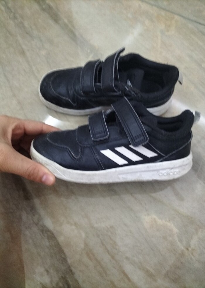 Adidas çocuk ayakkabısi - Görsel 4