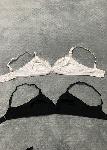 Minimalist Siyah ve Beyaz Sütyen Seti - Görsel 5