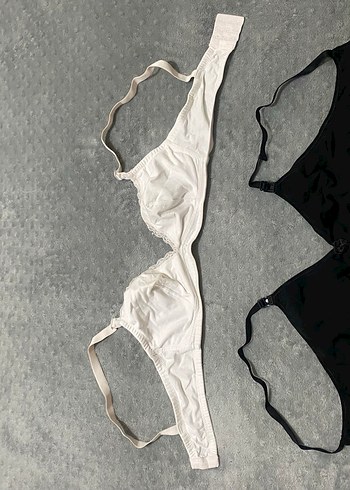 Minimalist Siyah ve Beyaz Sütyen Seti - Görsel 2