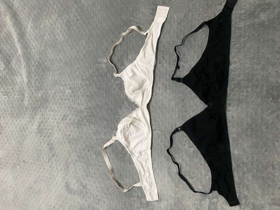 Minimalist Siyah ve Beyaz Sütyen Seti - Görsel 2