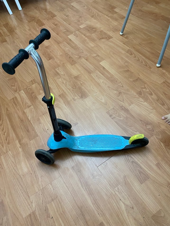 Mavi Çocuk Scooter'ı - Görsel 2
