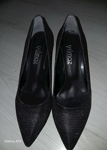 Siyah Parlak Yılan Desenli Stiletto