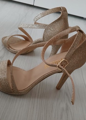 38 Beden altın Renk Altın Rengi Simli Stiletto Topuklu Kadın Ayakkabı
