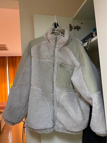 BERSHKA peluş ceket