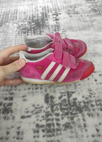 28 Beden Adidas Kız çocuk spor ayakkabı 