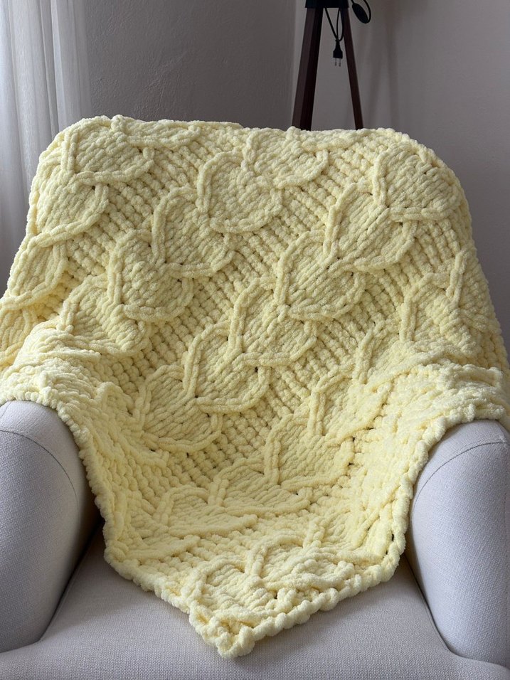 Sarı Örgü Çocuk Battaniyesi - Görsel 3