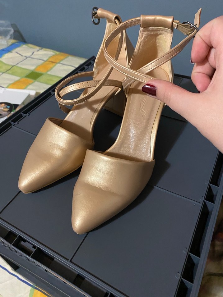 Topuklu ayakkabı - Görsel 2