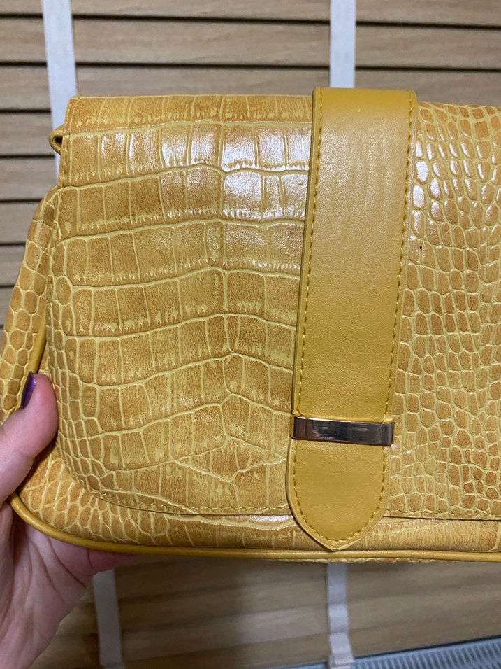Sarı Parlak Deri Yılan Desenli Kadın Çanta - Görsel 2