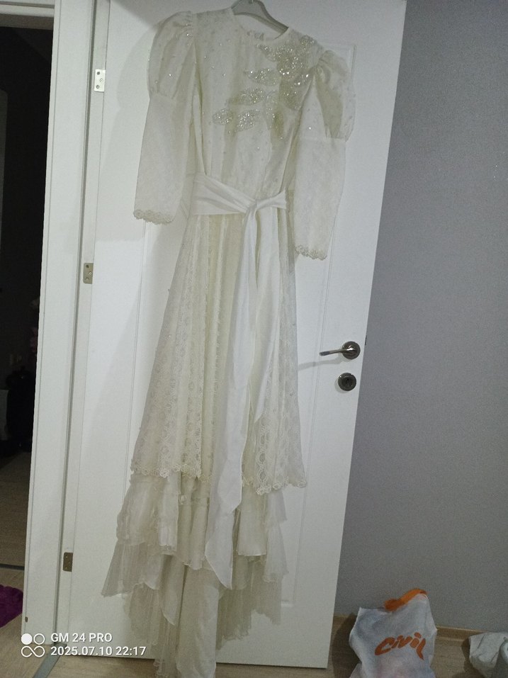 Beyaz dantelli boncuklu nikahelbisesi gelinlik Lbeden - Görsel 2